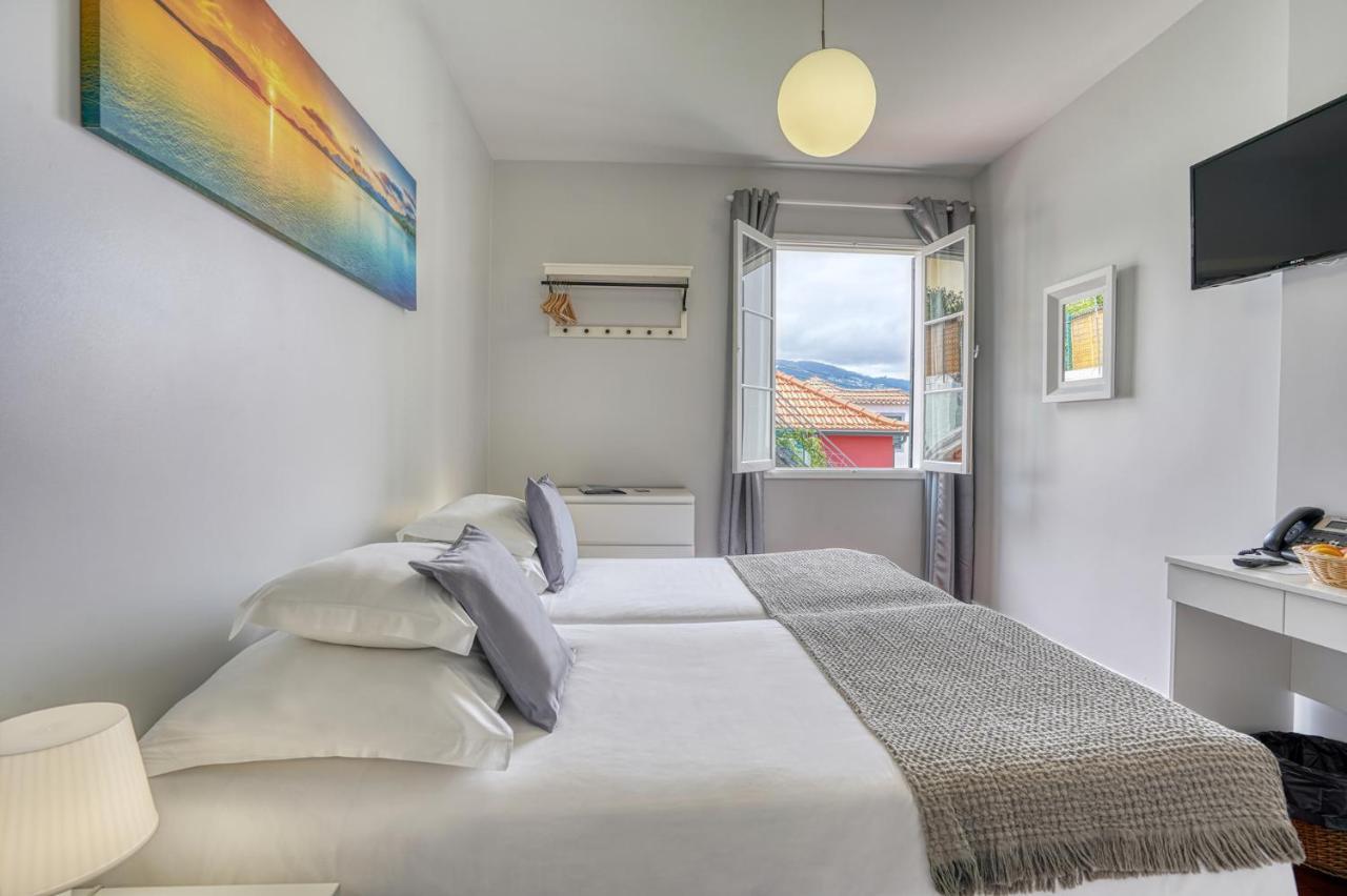 Vila Camacho Guest House 푼샬 외부 사진