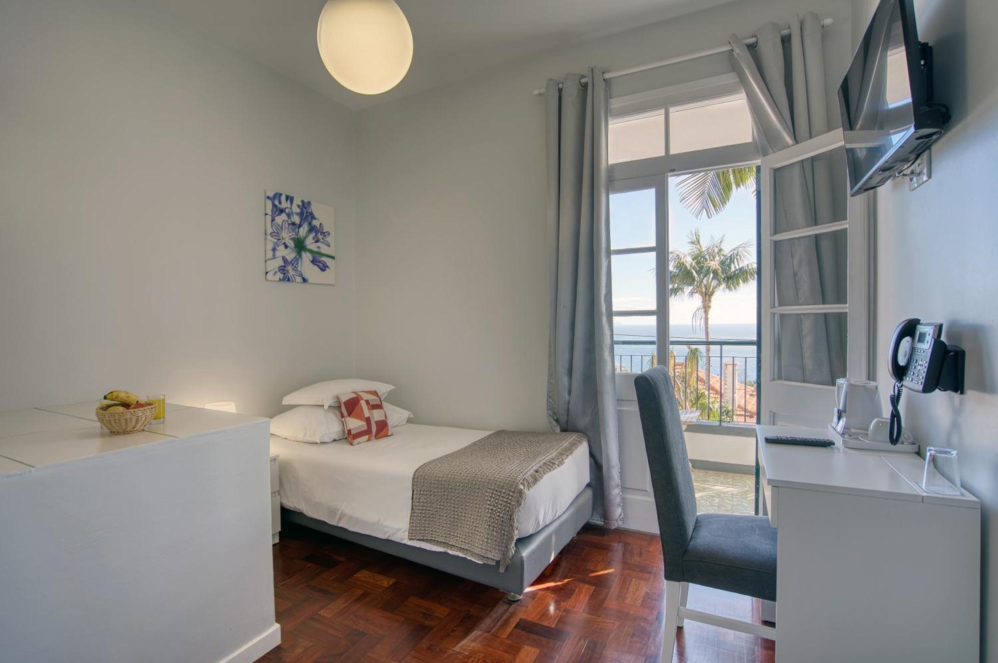 Vila Camacho Guest House 푼샬 객실 사진